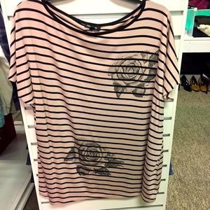 Tops & Plus ebony Rose Embellished Soft Top size 4x